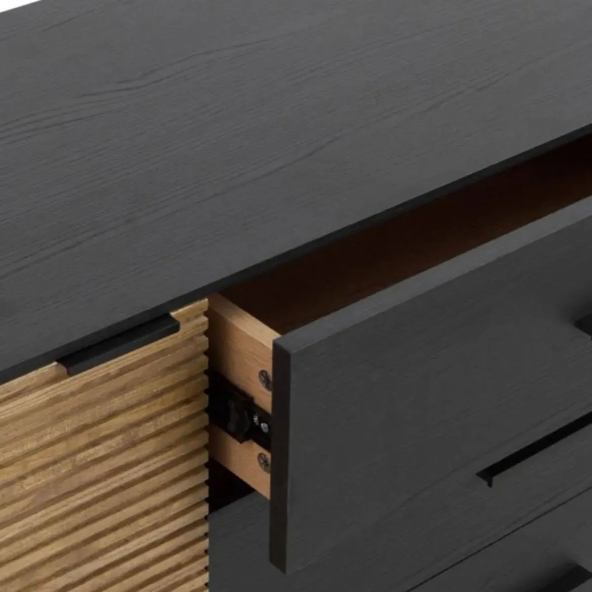 Aparador de madera de fresno negro y puertas de fresno natural GABAR 10973