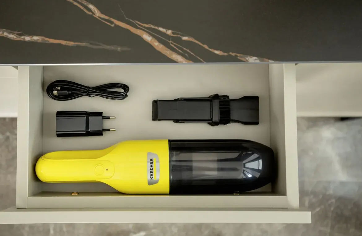 Aspirador de Mano Karcher USB HEPA CVH2