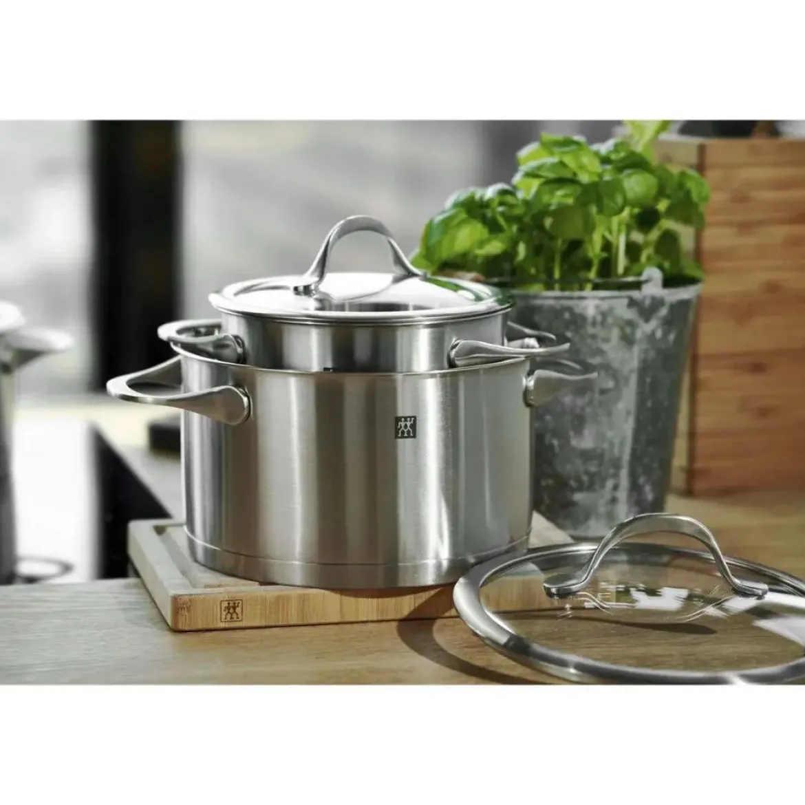 Batería de Cocina de 5 Piezas ZWILLING ESSENCE