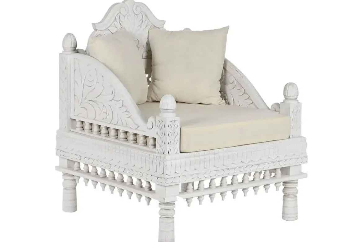 Butaca de Madera de Mango Tallada Decapé Beige MB-216488