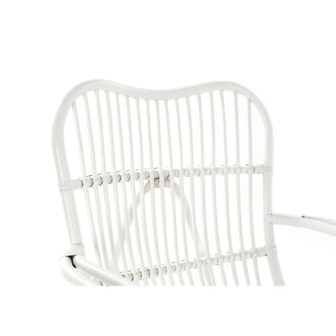 Butaca de ratán en blanco MB 175016