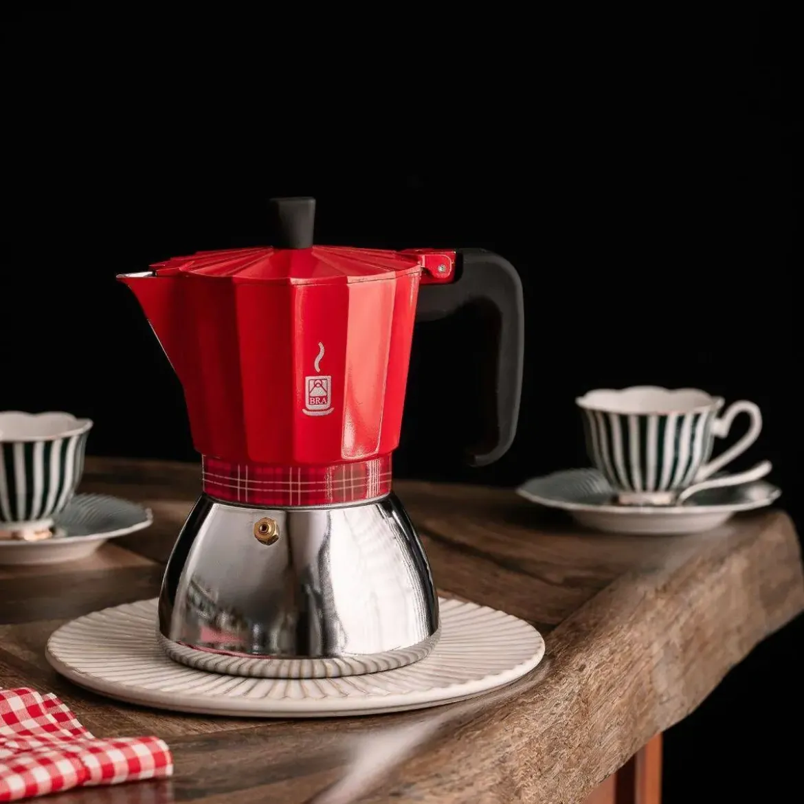 Cafetera Italiana 6 Tazas Inducción Roja BRA DELUXE A170616