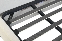 Cama Tapizada en Poliéster con Estructura Metálica Color Gris Claro MB-220061