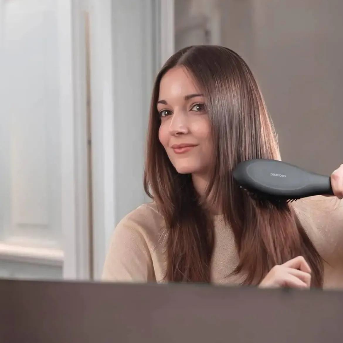 Cepillo Alisador con Cerámica y Queratina BAMBA INSTANTCARE 900 PERFECT BRUSH