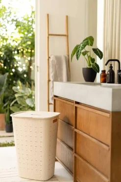 Cesto de Ropa 56L en color Blanco Tiza SOFTEX