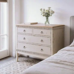Cómoda de Dormitorio Estructura en Madera Natural y Crema Envejecido 4 Cajones 615204