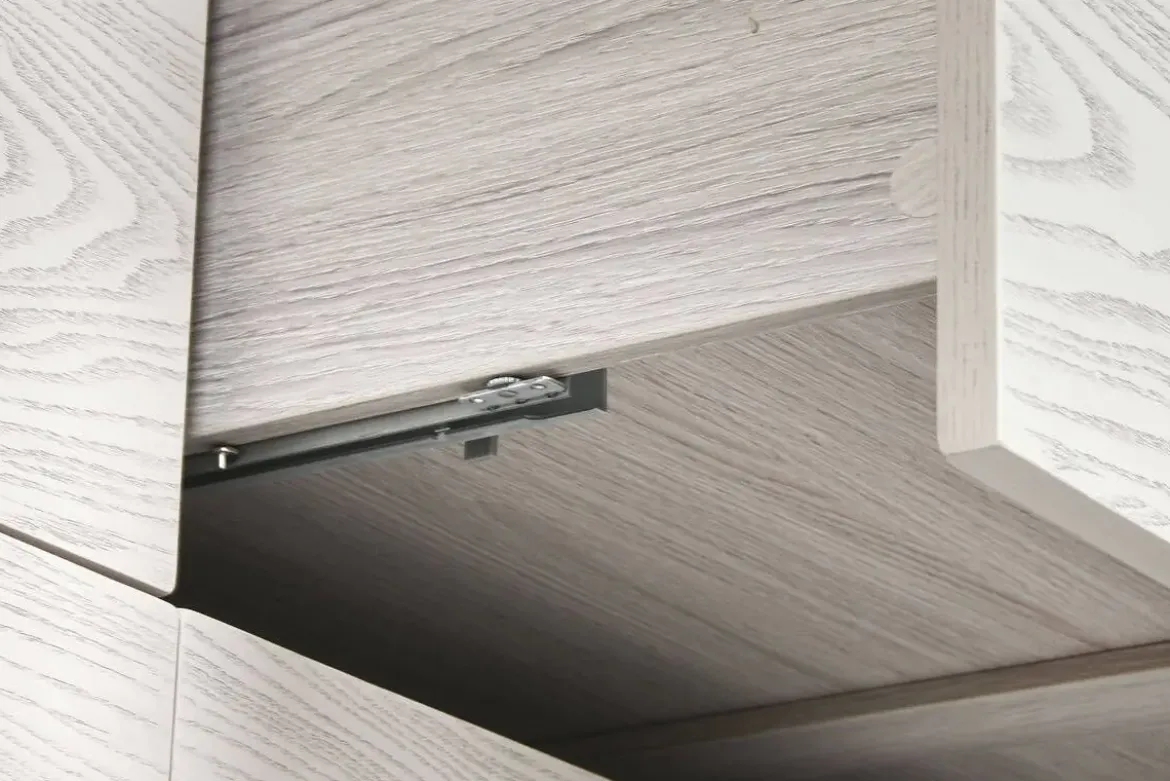 Cómoda de MDF y Metal en Gris Claro MB-220063