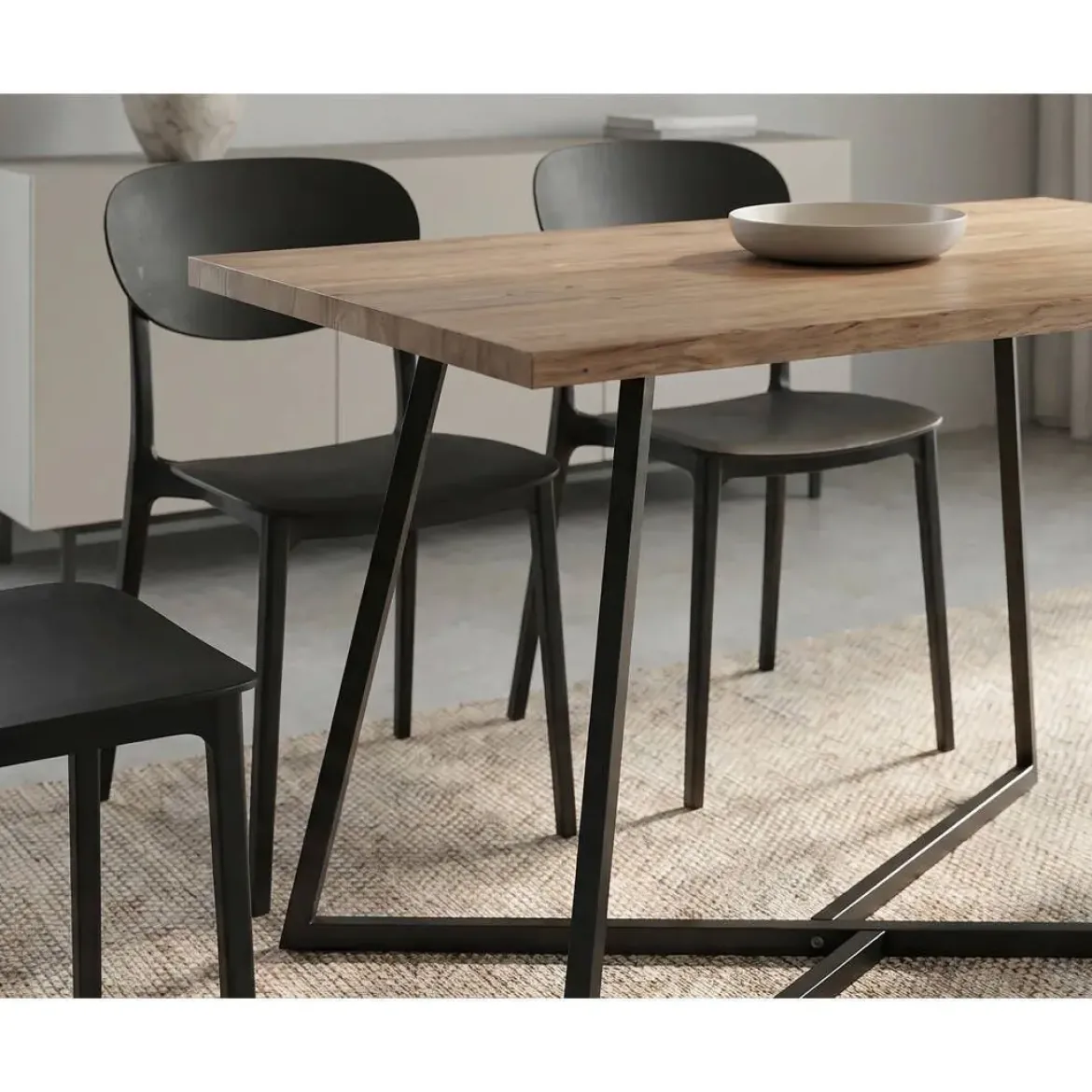 Comedor Completo Mesa de Melamina con 4 Sillas KIRBY