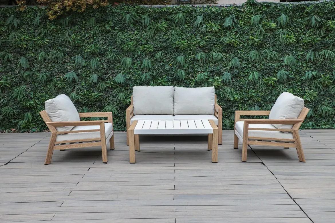 Conjunto de Jardín Madera con Detalles Blancos y Cojines Beige CÁDIZ