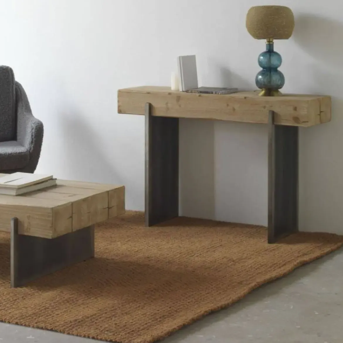 Consola de madera maciza chapada en abeto natural GABAR 10935