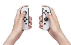 Consola Nintendo Switch OLED Blanca 64GB con Juego EVERYBODY 1-2 SWITCH 7454-4525