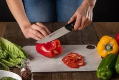 Cuchillo de Cocina con Mango Color Negro Serie Maitre 180 mm ARCOS 150800