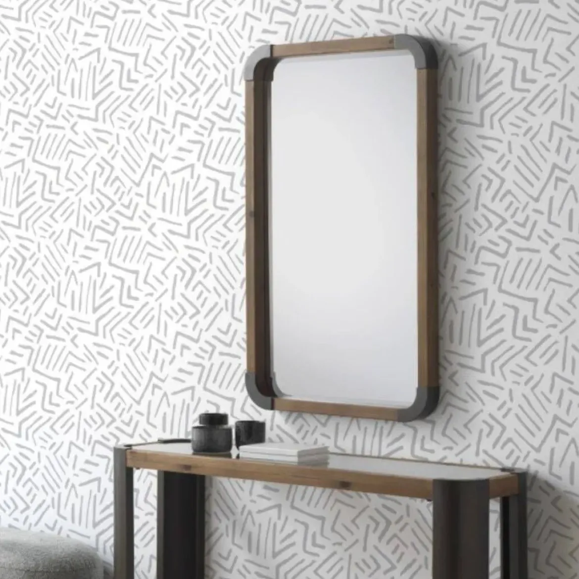 Espejo rectangular de madera con cantos de metal en acabado natural GABAR 10956