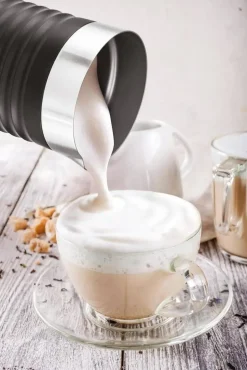 Espumador de Leche UFESA NUVELLA 600W 200ml con 3 Funciones
