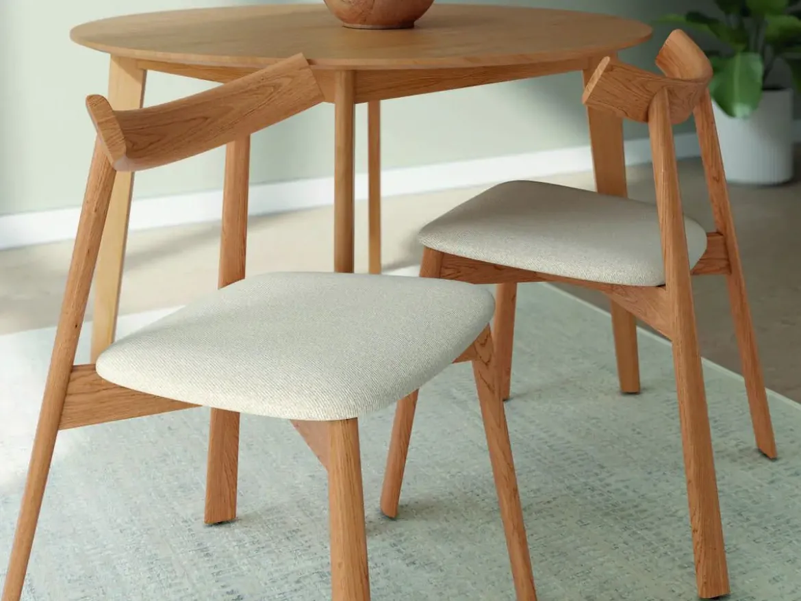 Juego de dos sillas con Asiento Tapizado en Tela y Estructura de Madera OVIS