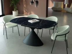 Mesa de Comedor Extensible Ovalada Estructura Metálica Marfil Sobre de Porcelánico Acabado Piedra RIN
