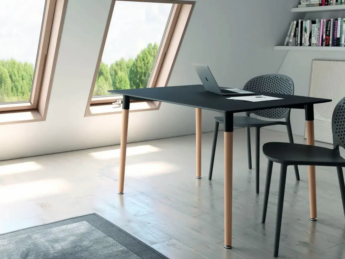 Mesa de comedor Fija con Patas de Madera y Sobre de MDF Lacado CARIBE 120 cm