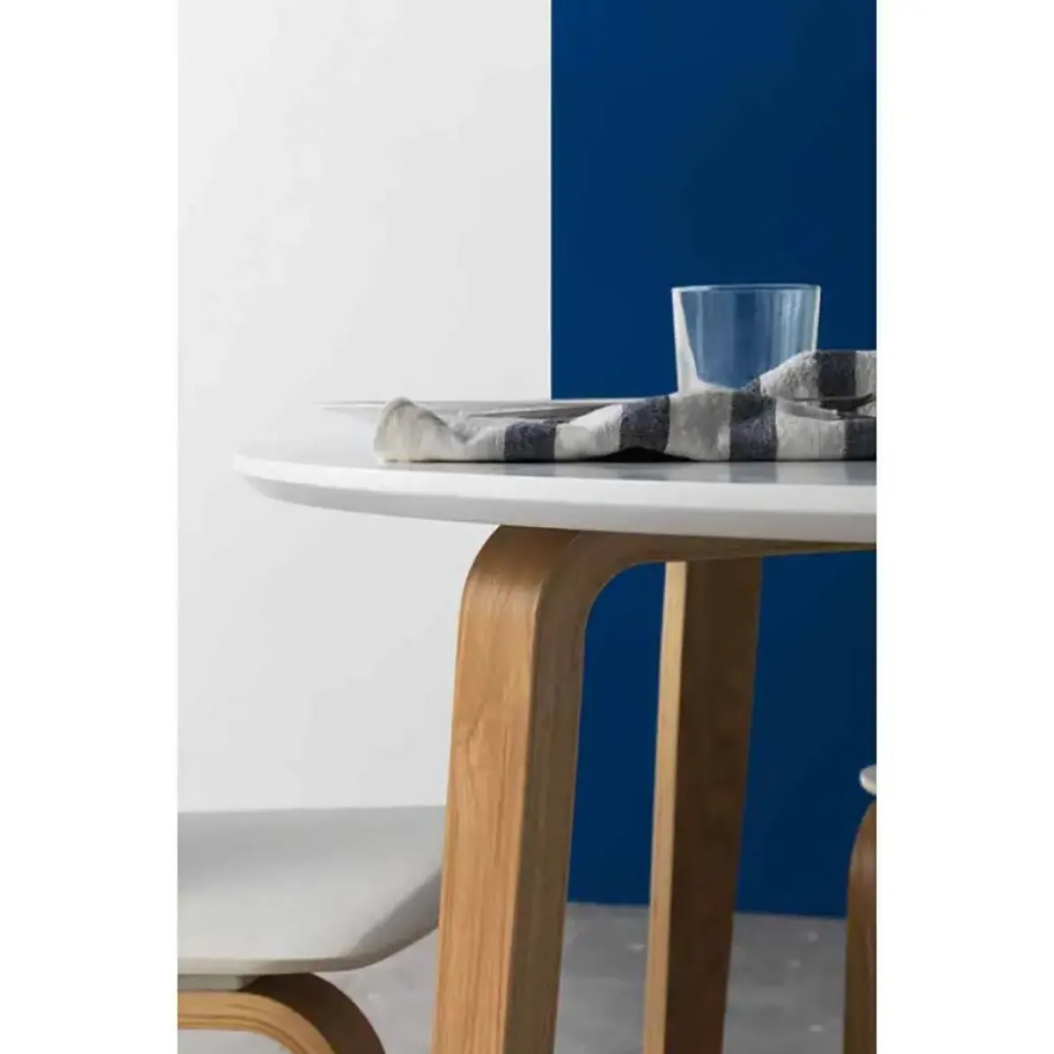 Mesa de comedor GABAR VIVE modelo 8324