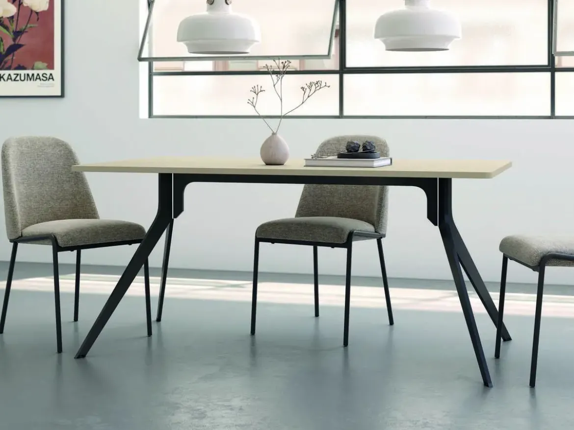 Mesa de Comedor Patas NegrasFija de 160 cm metal-Melamina ISEO