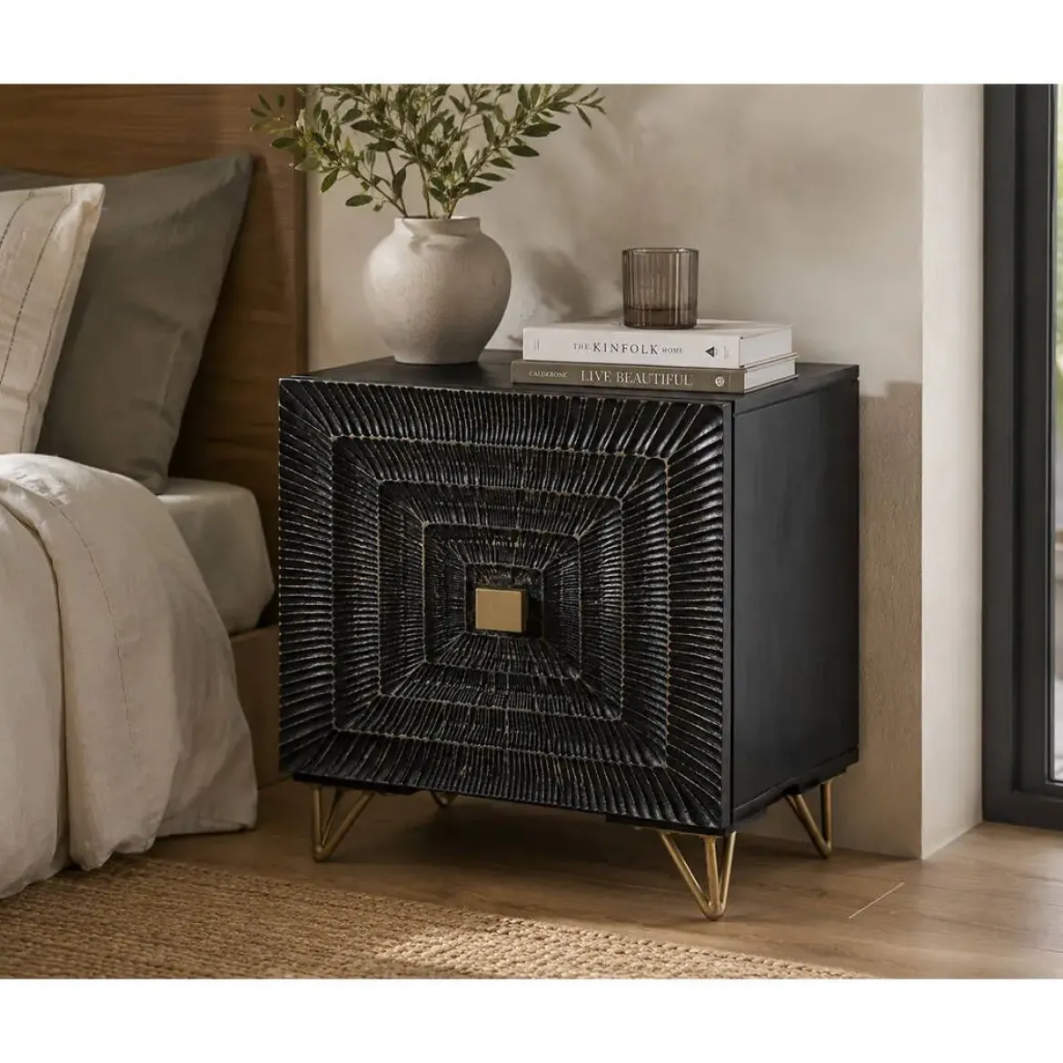 Mesita de Noche de Madera y Metal con Diseño Mandala Negra MB-219960