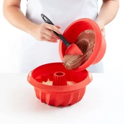 Molde Savarin de Silicona Platino 22 cm Color Rojo LEKUE 881305