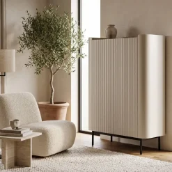Mueble Auxiliar de 2 Puertas Lacado con Patas de Acero WILLA