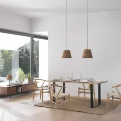 Mueble de televisiónde 3 puertas lisas de madera de mango natural con patas de metal GABAR 10822