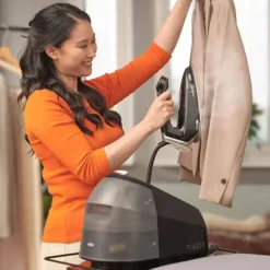 Plancha de Vapor Braun IS5249BK + Centro de Planchado R128809002