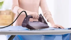 Plancha de Vapor Braun 3100W con Suela Cerámica y Vapor Vertical SI7181VI