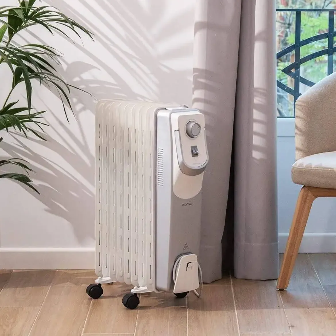 Radiador Eléctrico de Aceite con Tecnología 360 CECOTEC READYWARM 9000 05888
