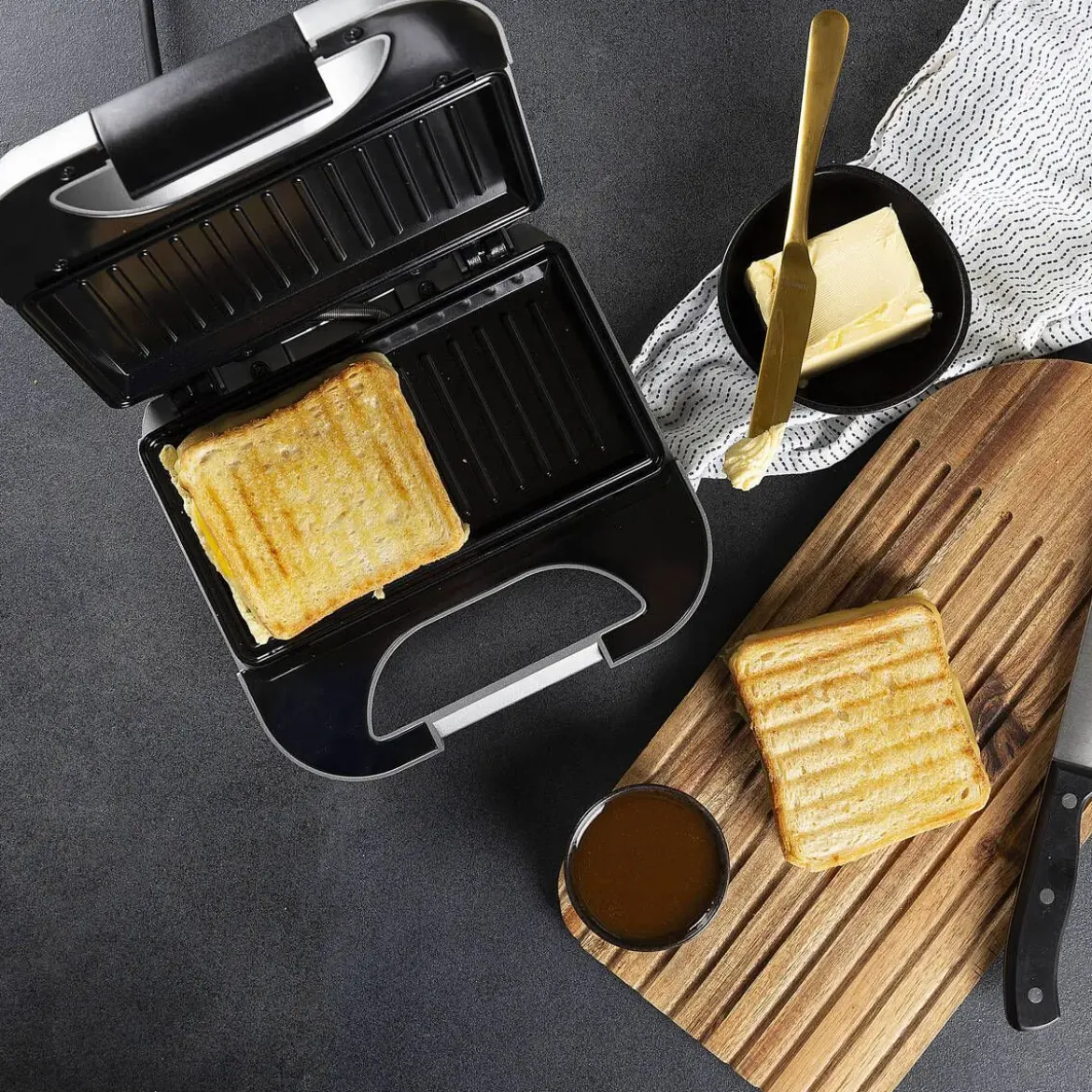 Sandwichera Grill Inox Antiadherente 750W PRINCESS DELUXE 127003