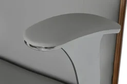 Silla de Oficina en Madera y PU Gris con Ruedas y Reposabrazos Metálicos de 108,5 cm MB-215932