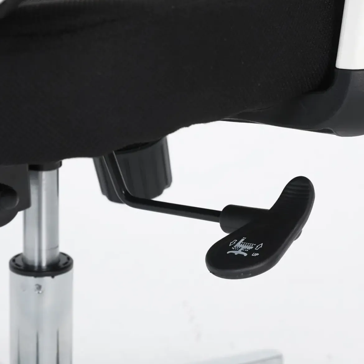 Silla de Oficina Ergonómica Tapizada en Rejilla Negra NEPTUNO