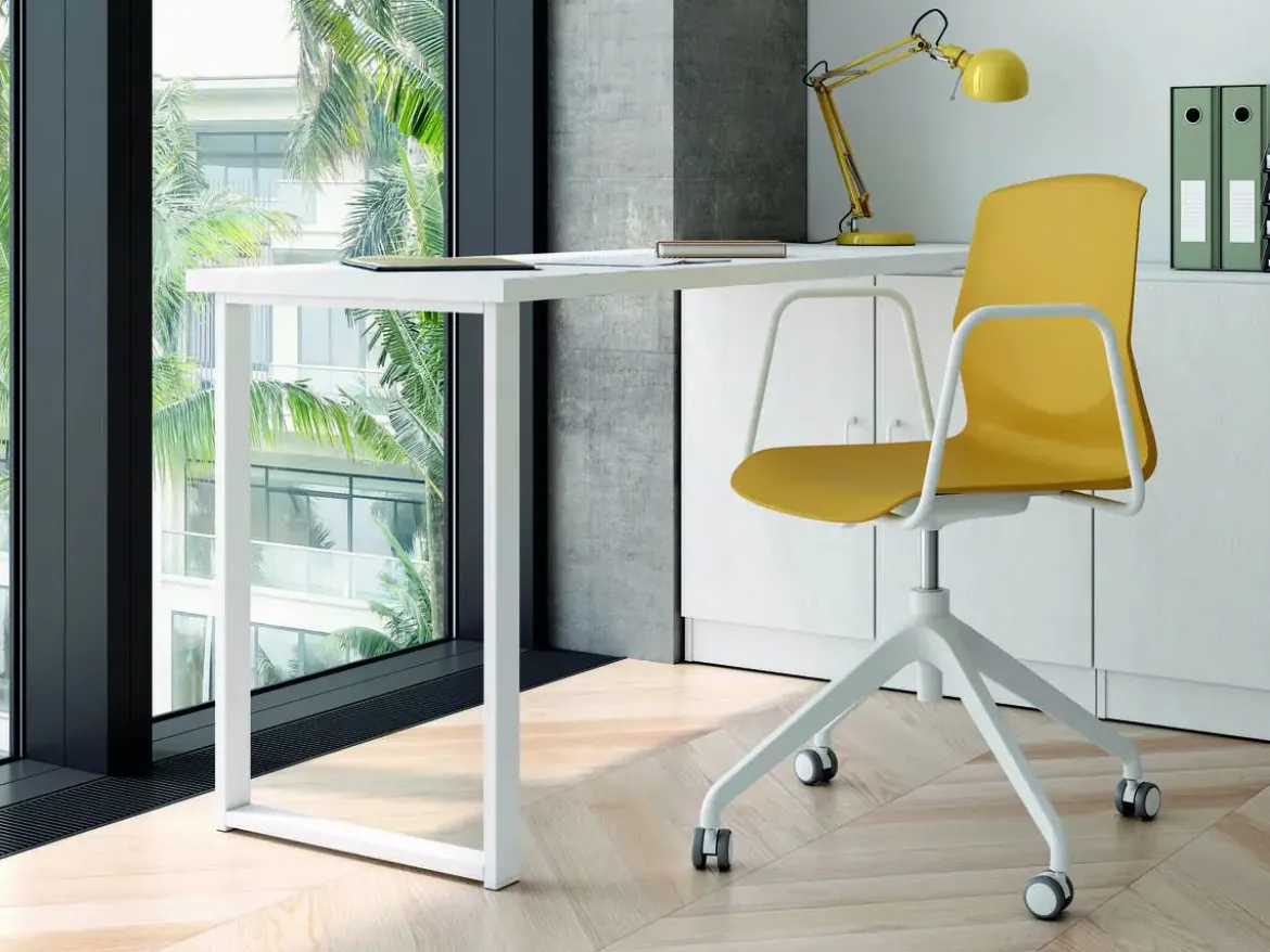 Silla Giratoria de Polipropileno con Patas de Plástico Nylon Blancas HOUSTON