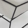 Sillón blanco tapizado con patas metálicas negras GABAR 10779
