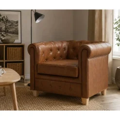 Sillón Chesterfield Estructura Tapizada en Simil Piel Marrón MB-210591