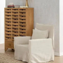 Sillón de Madera Tapizado en Tela Crema 611754