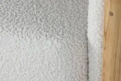 Sillón de Salón Tapizado en Bouclé Blanco con Estructura de Madera MB-217365