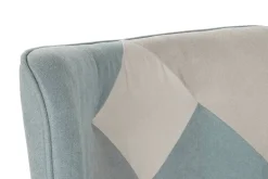 Sillón Orejero Tapizado Multicolor con Reposapiés Madera Hevea MB-207731