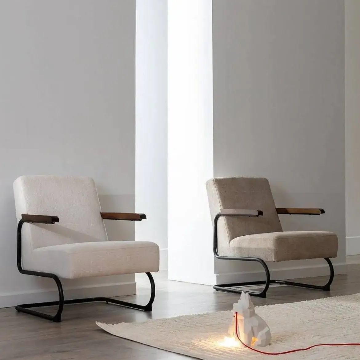 Sillón Taupe de Metal y Tejido con Patas Negras 613473