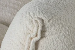 Sofá Tapizado en Bouclé Blanco con Estructura de Madera MB-211724